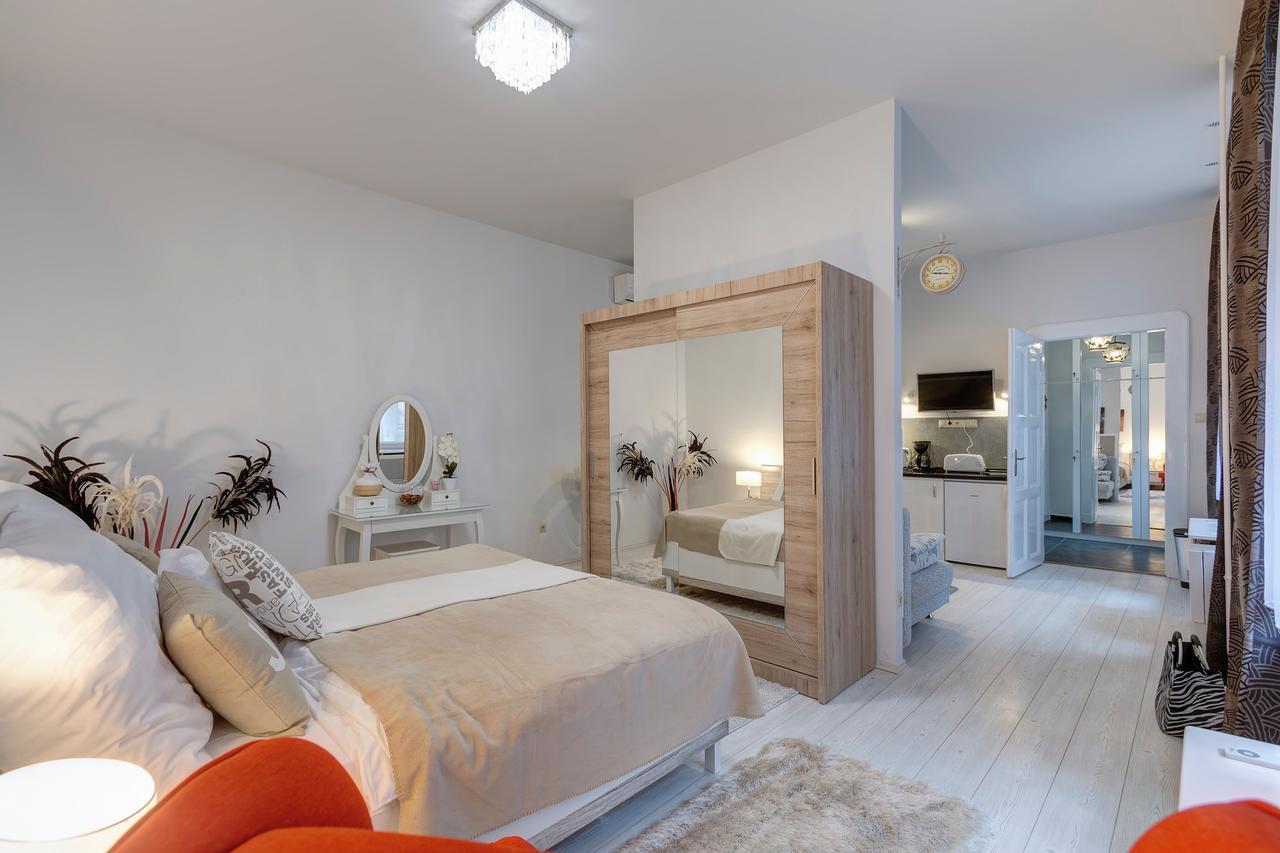 Sweet Dreams At King Street Gold Apartment Budapest Bagian luar foto